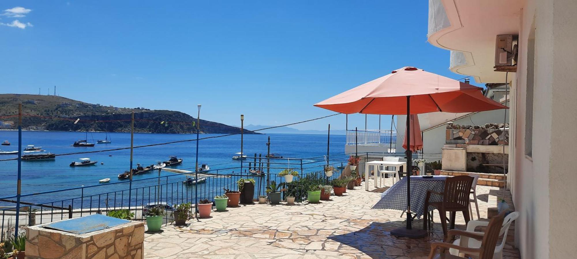 Rooms By The Sea Himare Esterno foto
