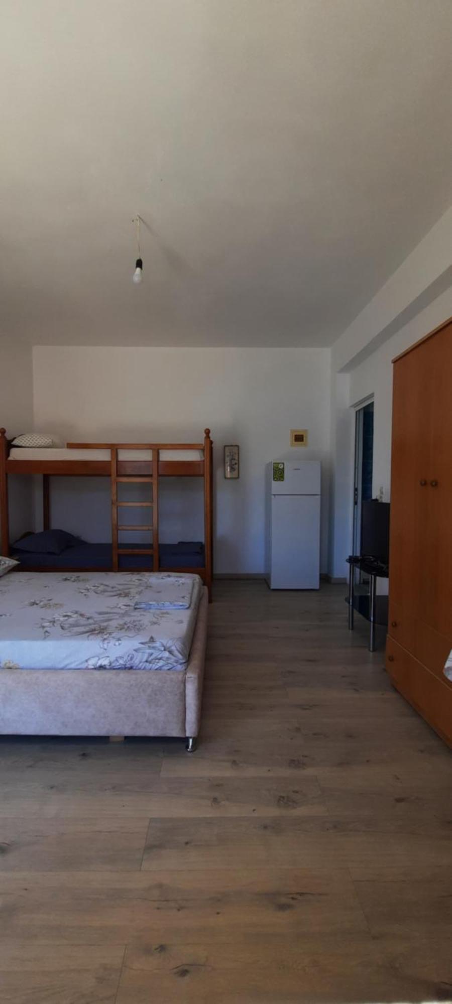 Rooms By The Sea Himare Esterno foto
