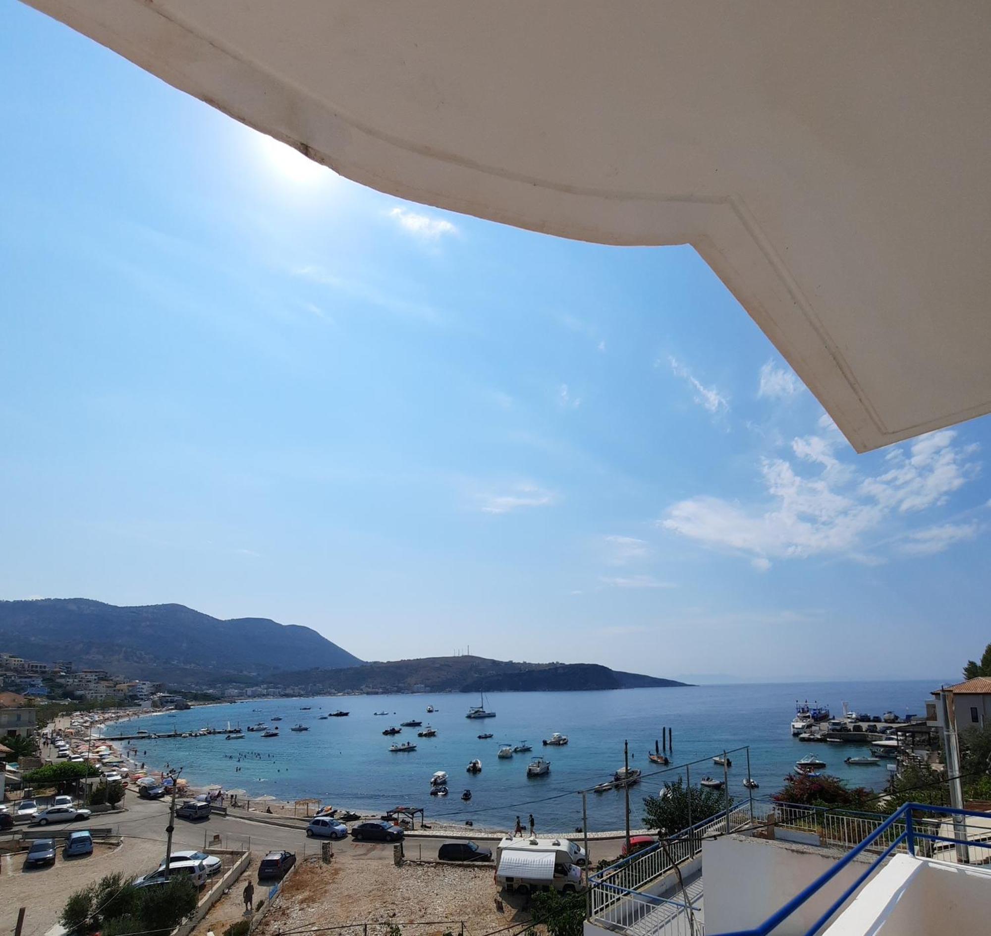 Rooms By The Sea Himare Esterno foto